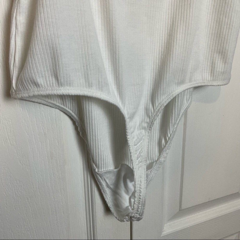 Ribbed Bodysuit With Ruffled Straps NWT - Picture 8 of 9